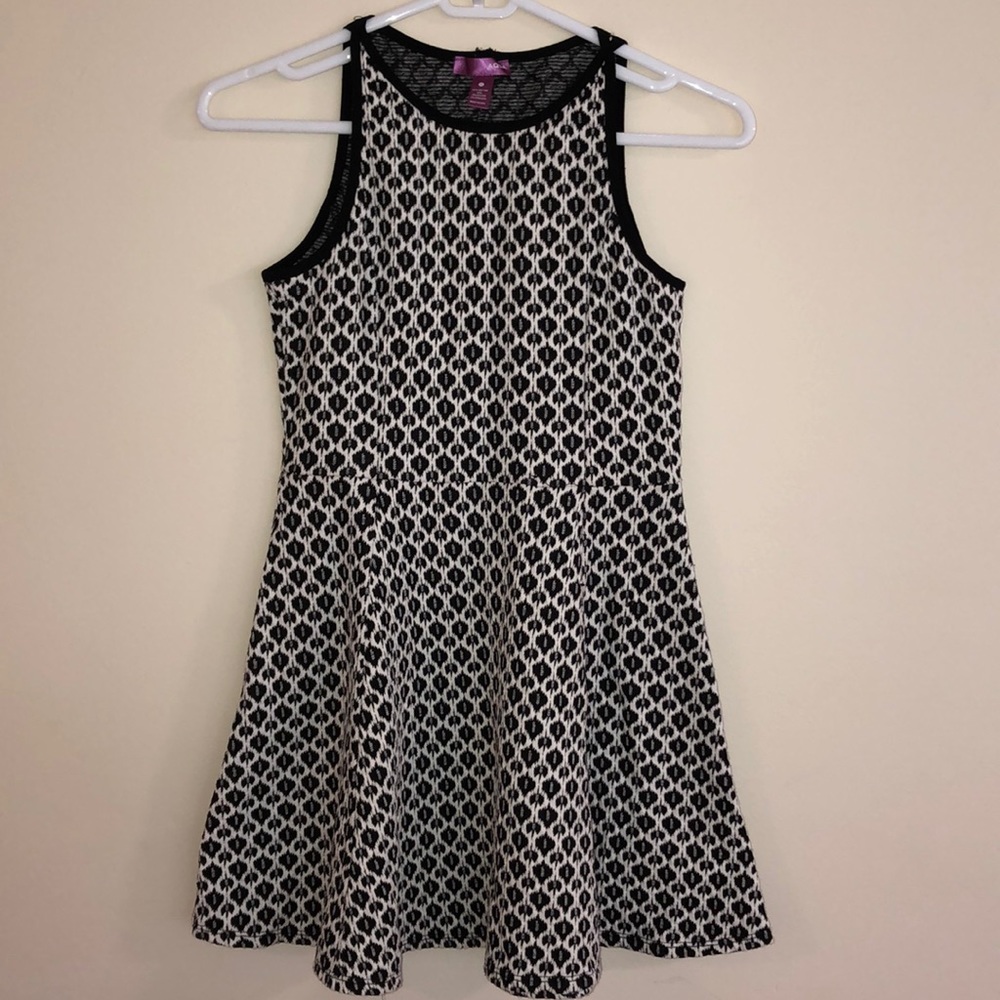 Girls sleeveless dress